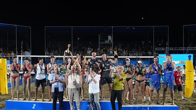 Dünya plaj voleybolunun kalbi Alanya’da attı