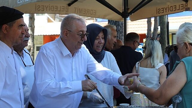 Edremit Belediyesi’nden aşure hayrı