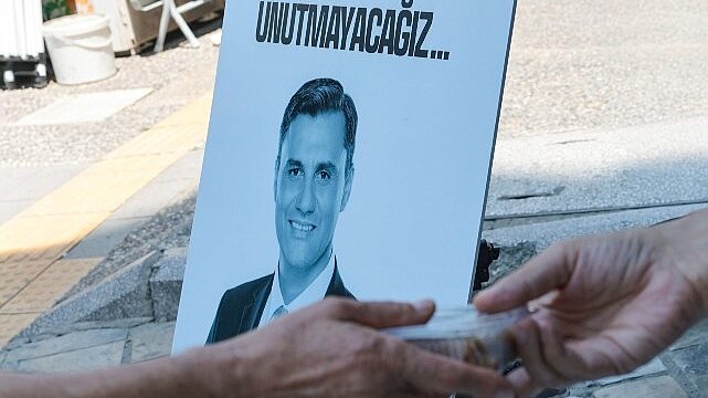 Ferdi Zeyrek Konak’ta anıldı