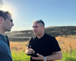 Foça’da makilik alandaki yangın kontrol altına alındı