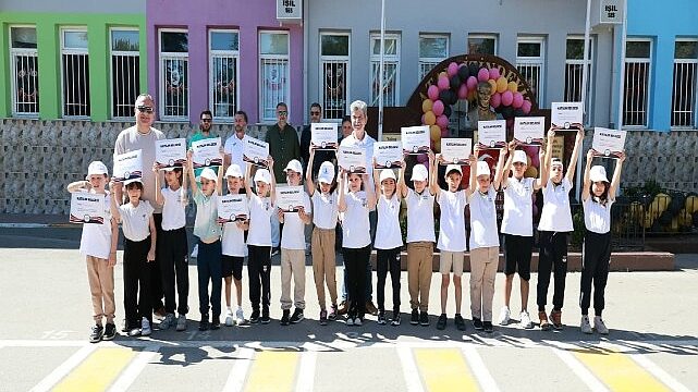 Geleceğin Şampiyon Tenisçileri Osmangazi’de Yetişiyor