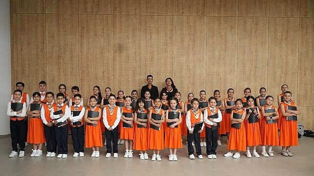 Geleceğin sanatçıları ayakta alkışlandı