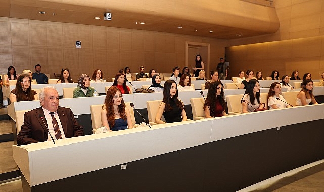 Gençler Nilüfer’de geleceğe hazırlanıyor