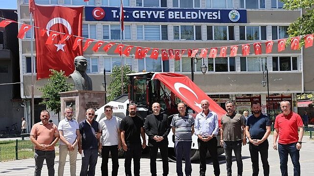 Geyve Belediyesi Araç Envanterine Yeni Silindir Kazandırdı