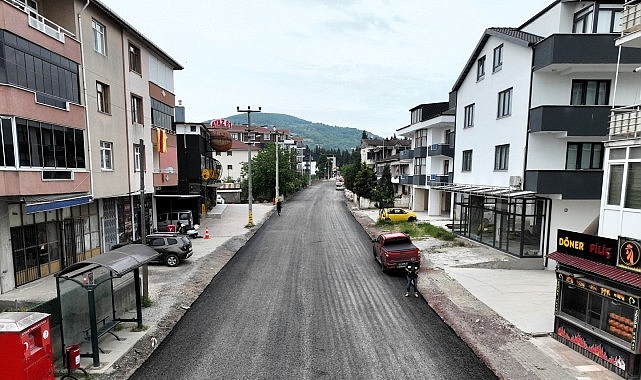 Gölcük Adnan Menderes Caddesi’nde yoğun tempo