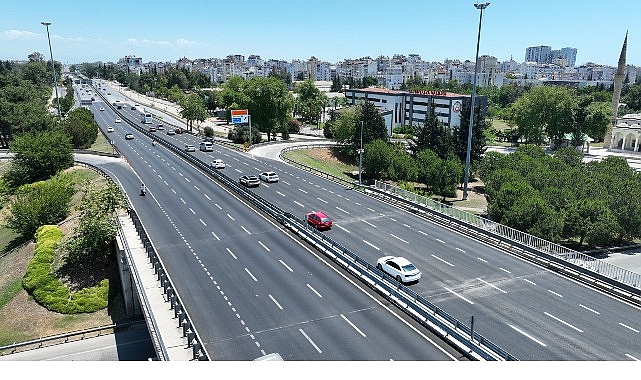 İller Bankası Kavşağı’nda asfalt çalışması yapıldı