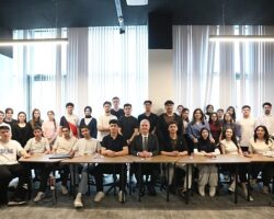 İnegöl Belediyesi’nden 330 Öğrenciye Sınav Öncesi Rehberlik Desteği
