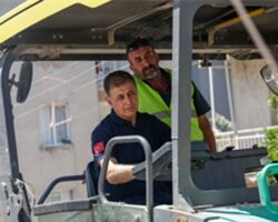 İzmir’in yollarında yoğun çalışma