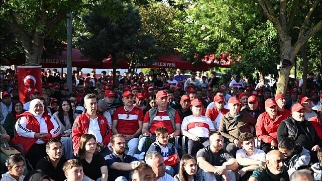 Kartepe Milli Takım İçin Tek Yürek Oldu