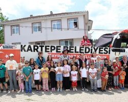Kartepe’de Bayram Coşkusu Mahalle Mahalle Yaşandı