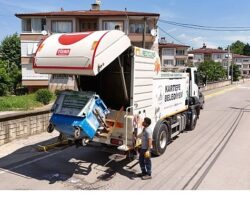 Kartepe’de Bayram Sonrası Titiz Çalışma