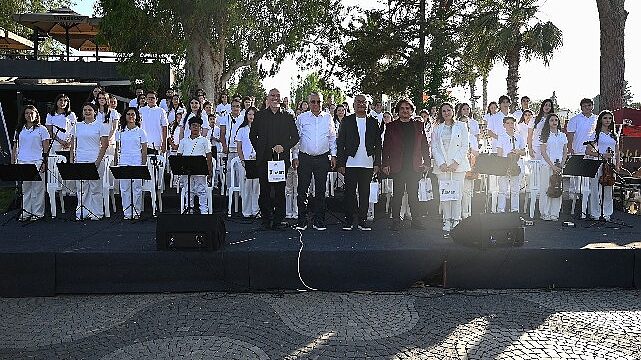 Kemer’de “Yaza merhaba konseri”
