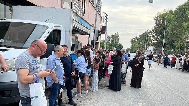 Konak Belediyesi’nden öğrenci ve velilere sınav desteği
