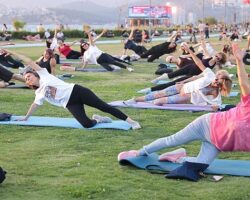 Konaklılar Kordon’da sporla buluştu