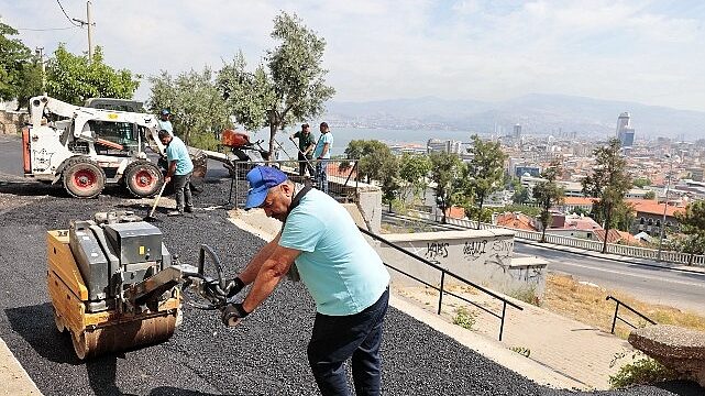 Konak’ta hummalı çalışma: 5 mahallede 24 sokak aynı anda yenileniyor