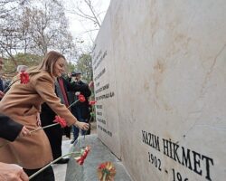 Konak’tan usta şairlere vefa: Nazım Hikmet ve Ahmed Arif Konak’ta anılacak
