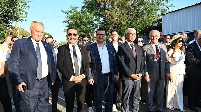 Manisa Büyükşehir Belediyesi Heyeti Güzelyurt Portakal Festivali’ne Katıldı