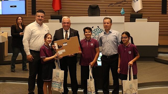 Nilüfer’de çevre kahramanları ödüllendirildi