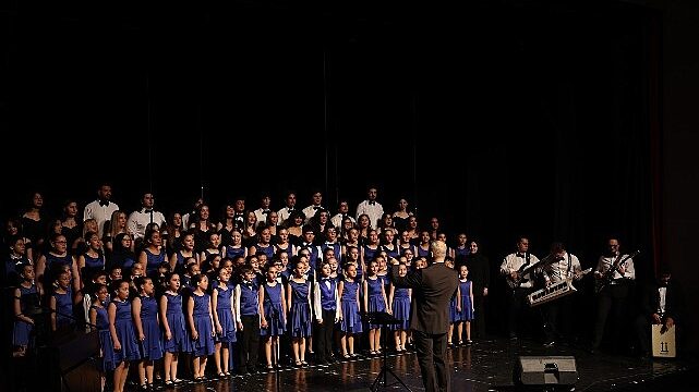Nilüfer’in farklı sesleri bu konserde bir oldu