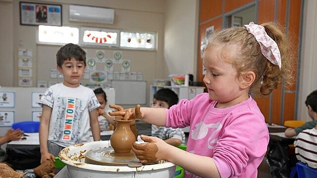 Osmangazi Belediyesi Kreşlerinde Çocuklar Toprağa Şekil Verdi