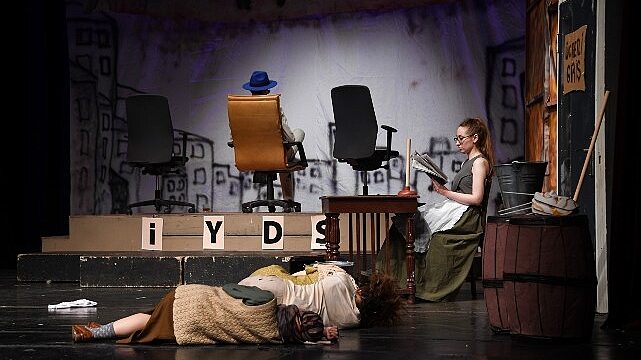 Osmangazi’de Gençlerin Tiyatro Performansı Damga Vurdu