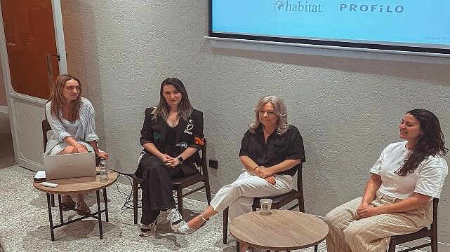 Profilo Ev Aletleri ve Habitat Derneği’nin İlham Buluşması İzmir’de Girişimci Kadınlarla Gençleri Bir Araya Getirdi