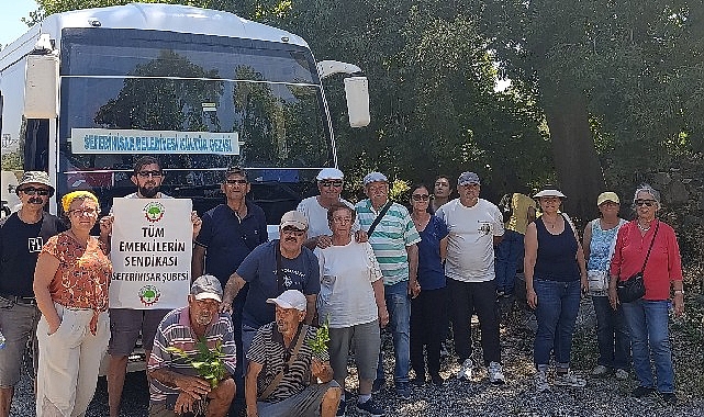 Tarihin izinde bir gün: Emeklilerden Seferihisar gezisine tam not