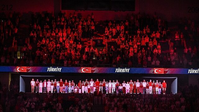 Vodafone’dan Voleybol Milletler Ligi’nde Millilere Hologram Tribünden Destek