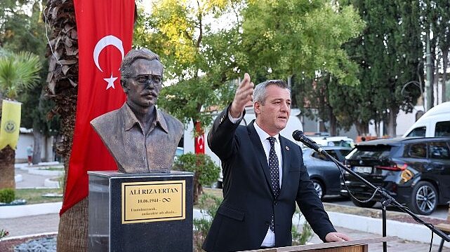 Ali Rıza Ertan Şiir Yarışması’nda ödüller sahiplerini buldu