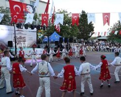 Avluburun’da Festival Coşkusu