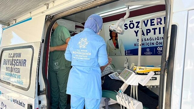 Aydın Büyükşehir Belediyesi Mobil Ağız ve Diş Sağlığı Klinikleri’ne Efeler, Çine ve Buharkent’te Yoğun İlgi