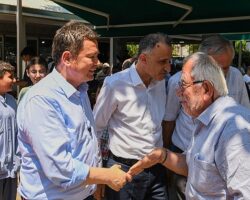 Başkan Aydın Vatandaşlarla Sahada Omuz Omuza