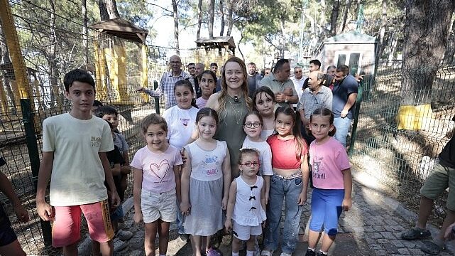 Başkan Mutlu Macera Parkı’nda çocuklarla bir araya geldi