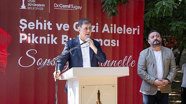 Başkan Tugay, şehit aileleri ve gazilerle buluştu  “Ne yaparsak yapalım hakkınız ödenmez”