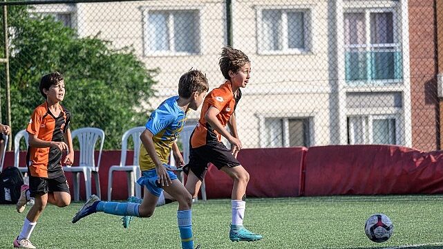 Bayraklı’da U-12 Cup Heyecanı Başladı