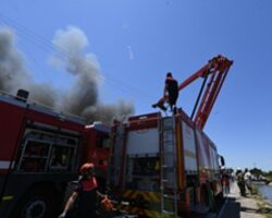 Bornova’da ot yangını büyümeden söndürüldü