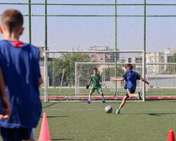 Buca’da yaz tatili futbolla renkleniyor