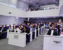 Buca’nın çınarları için “3. Yaş Üniversitesi” kuruluyor