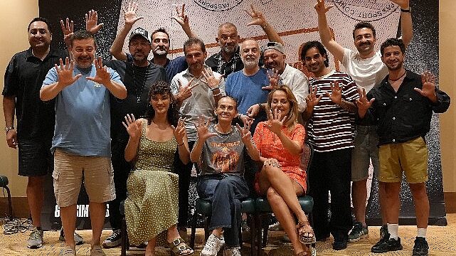 Çakallarla Dans 8: Şututgart Çıkarması ekibinin okuma provası bol kahkahayla geçti