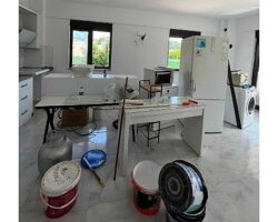 Evi yanan vatandaşa Kemer Belediyesi’nden destek