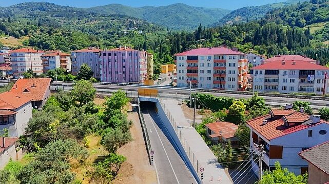 Gölcük Ulaşlı Alt Geçidi ile trafikte yeni dönem