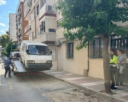 Görüntü Kirliliği ve Risk Oluşturan Hurda Araçlar Kaldırılıyor