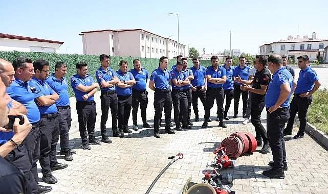 Konya İtfaiyesi Ereğli T Tipi Ceza İnfaz Kurumu Personeline Yangına Müdahale Eğitimi Verdi