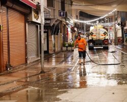 Köpüklü sularla temizlendi…