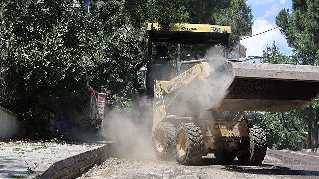 Maltepe’de Asfalt Mesaisi Cevizli’de Devam Ediyor