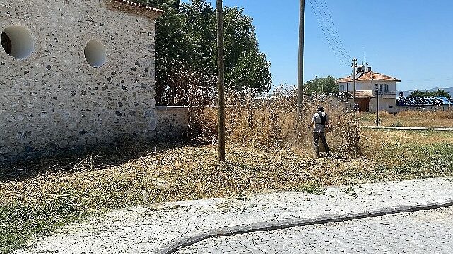 Manisa Büyükşehir’den Karacaahmet Türbesi’nde Hummalı Temizlik
