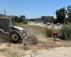 Menderes’in Sahil Bölgesinde Atık Seferberliği