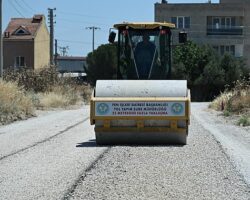 Muradiye ve Karaali’de Asfalt Çalışmaları Hız Kesmeden Sürüyor