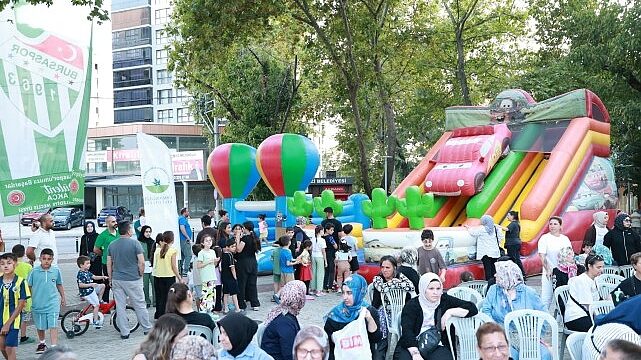 Osmangazi’de Eğlence Mahalle Mahalle Geziyor