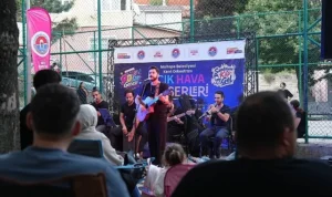 Parklarda konser coşkusu devam ediyor